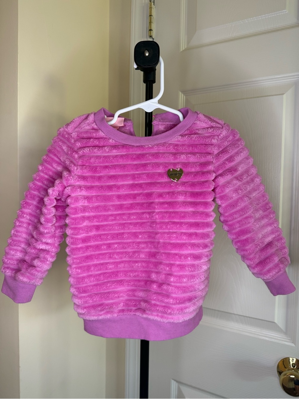 Juicy Couture - Girls' Plush Ribbed Pink Sweatshirt with Heart Charm